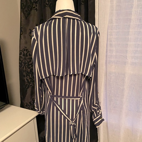 Button up pinstripe navy duster - Picture 10 of 10